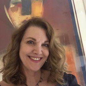 Meet your Posher, Simone